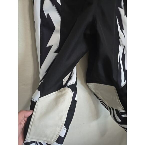 Fox Racing 180 Motocross Motorcycle Riding Pants Size 10/26 White Black Gray - Picture 10 of 14
